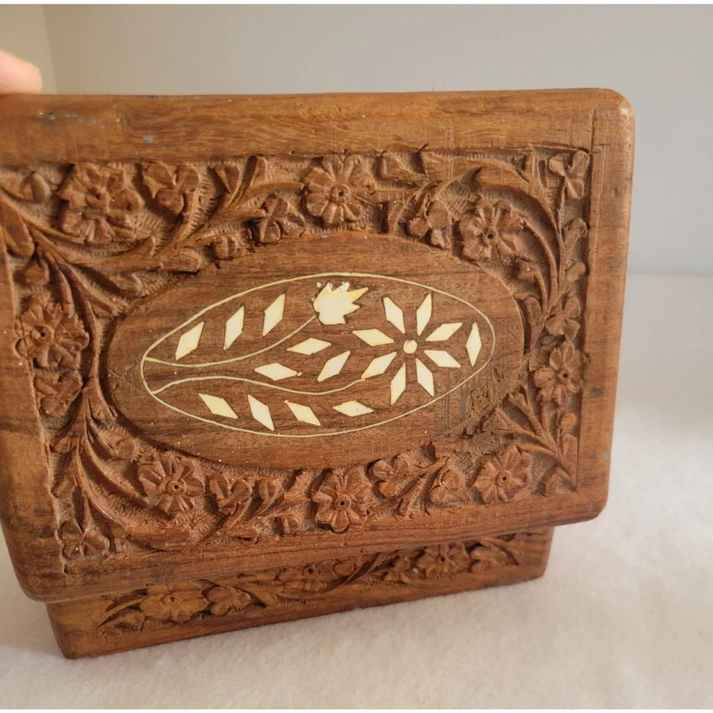 Vintage Hand Carved Wooden Jewelry Trinket Box Floral Inlay Keepsake Decor